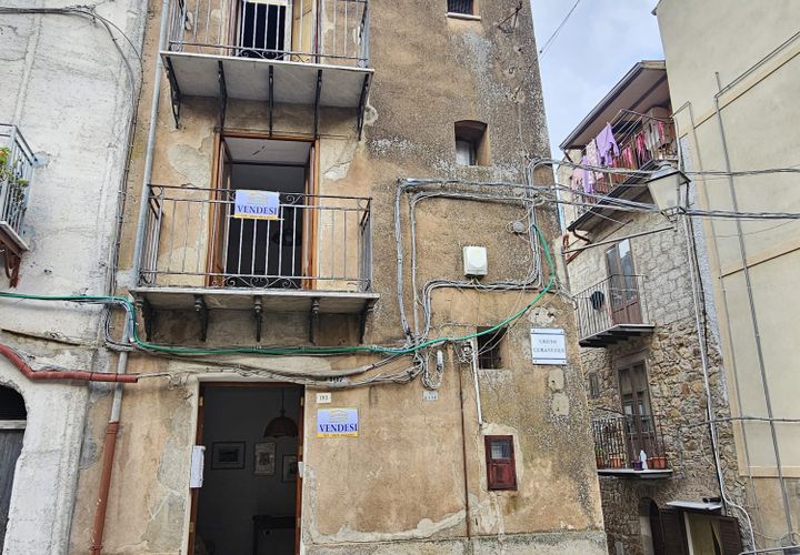 Landsbyhus i Collesano, Palermo, Collesano - € 116.000 | Ref: 10594 - foto 1